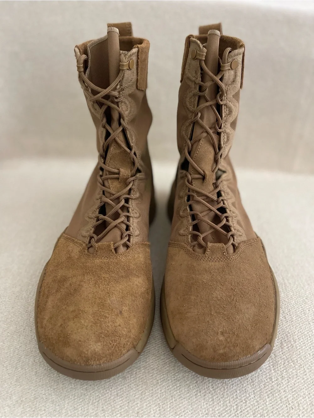 Size 11 - Nike SFB B2 Tactical Outdoor Boots Coyote Brown FN3720-900 Men’s NEW